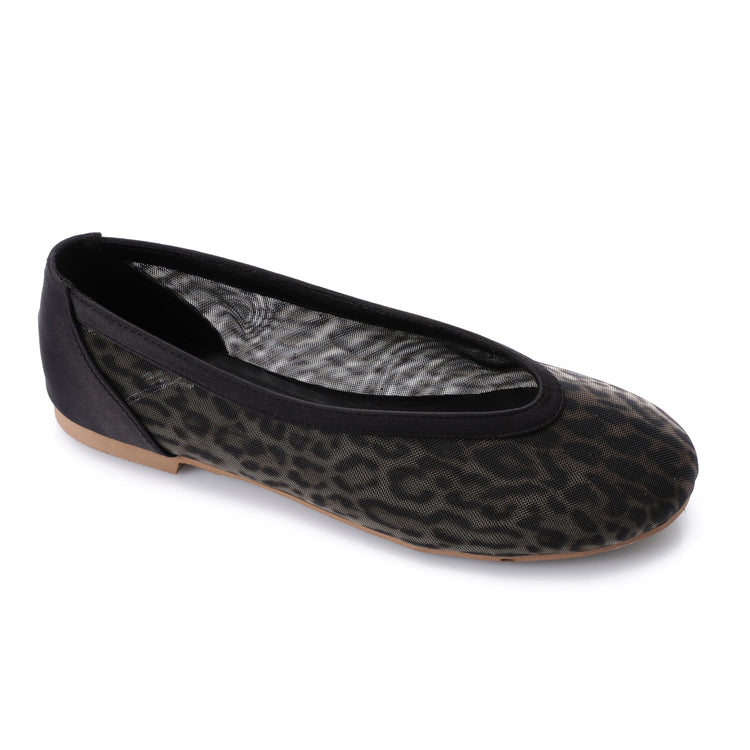 Sheer Ease Flats ƒ?? Leopard