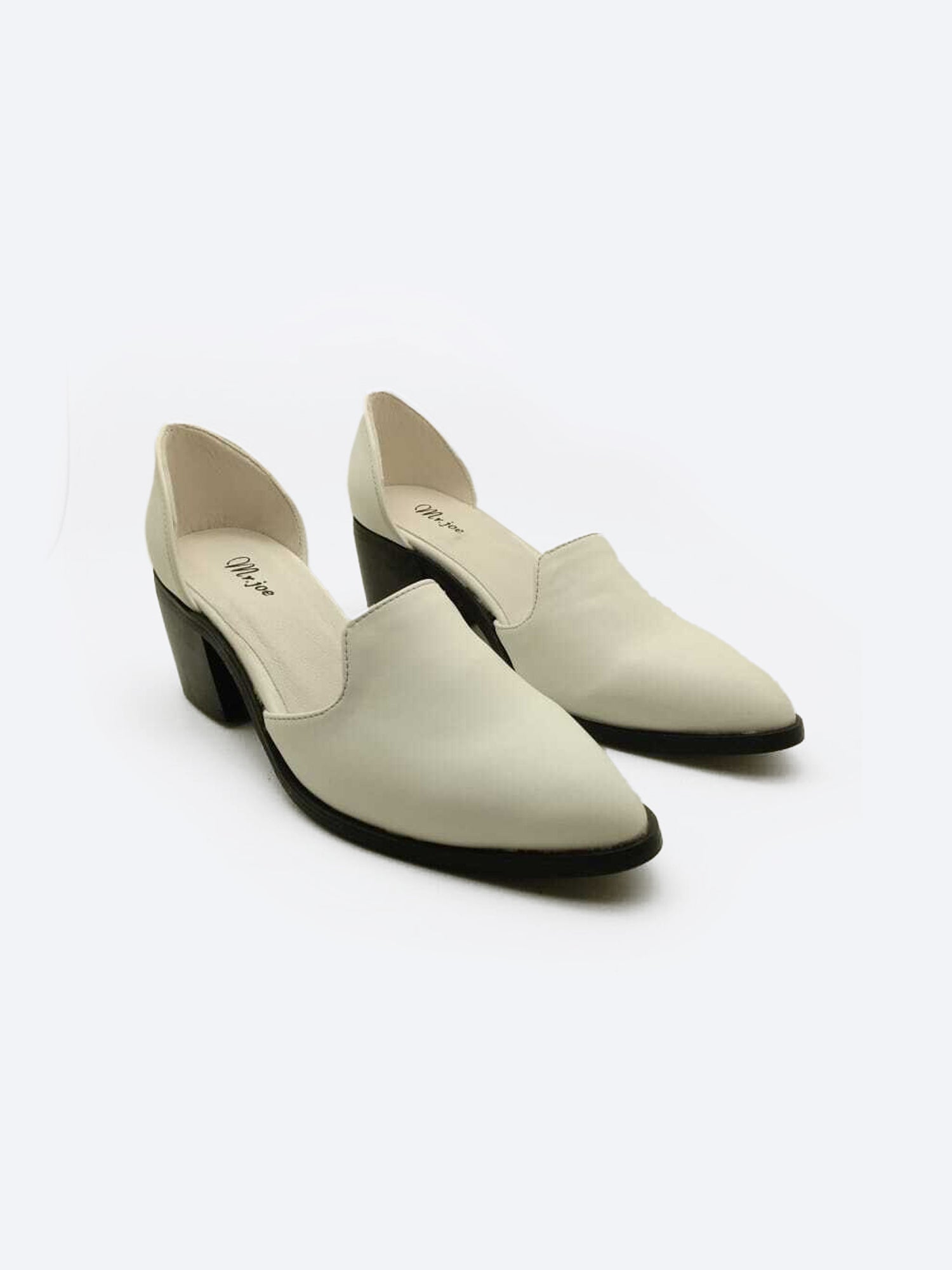 Pointed Block Heels ƒ?? White
