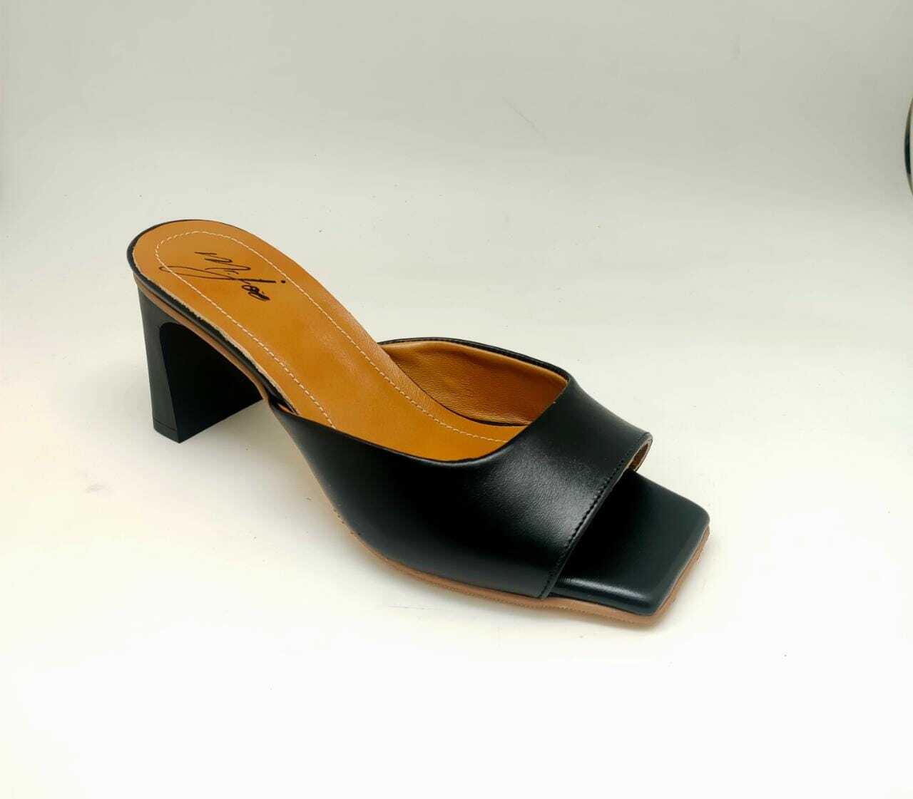 Open Toe Leather Heeled Mulesƒ?? Black