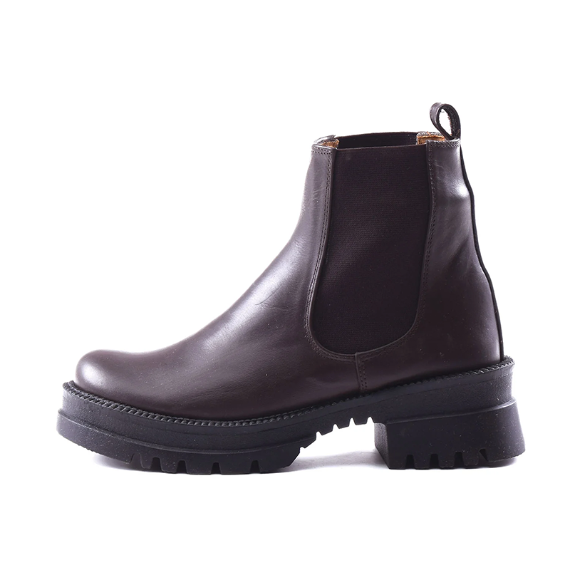 Classic Leather Chelsea Boots ƒ?? Dark Brown