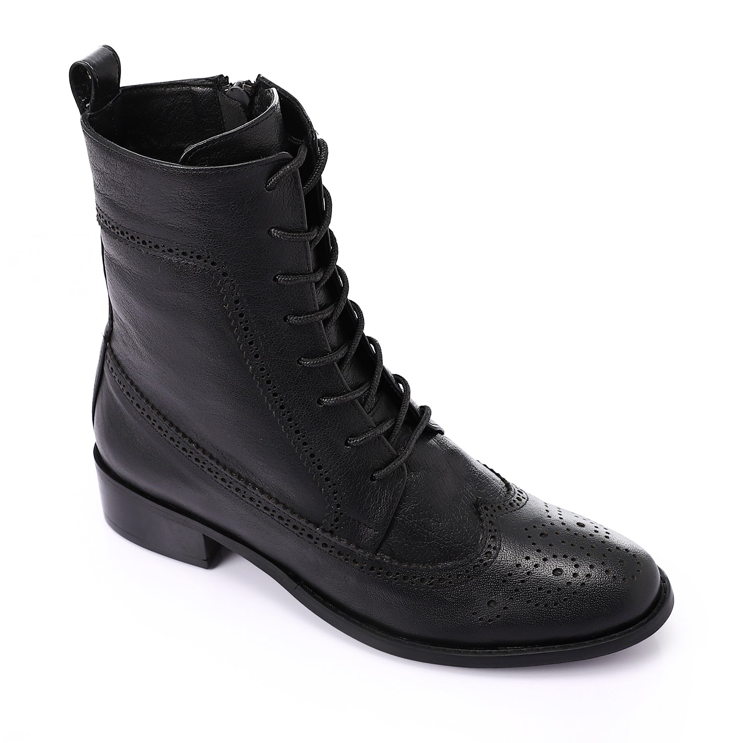 Classic Lace-Up Leather Boots ƒ?? Black