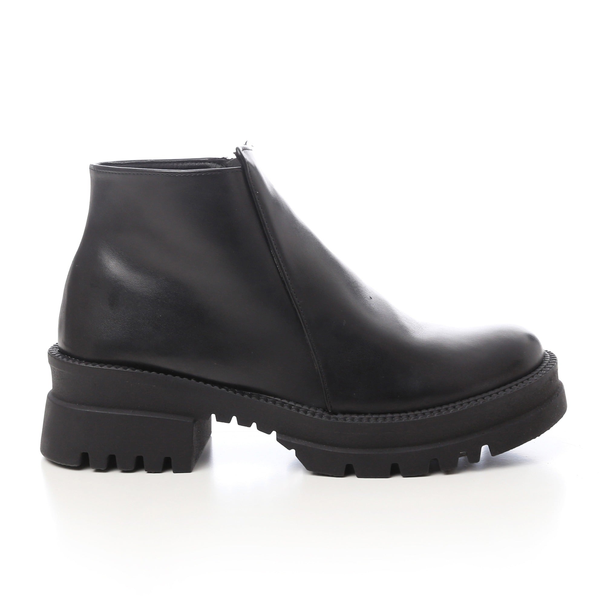 Chunky Leather Ankle Boots ƒ?? Black