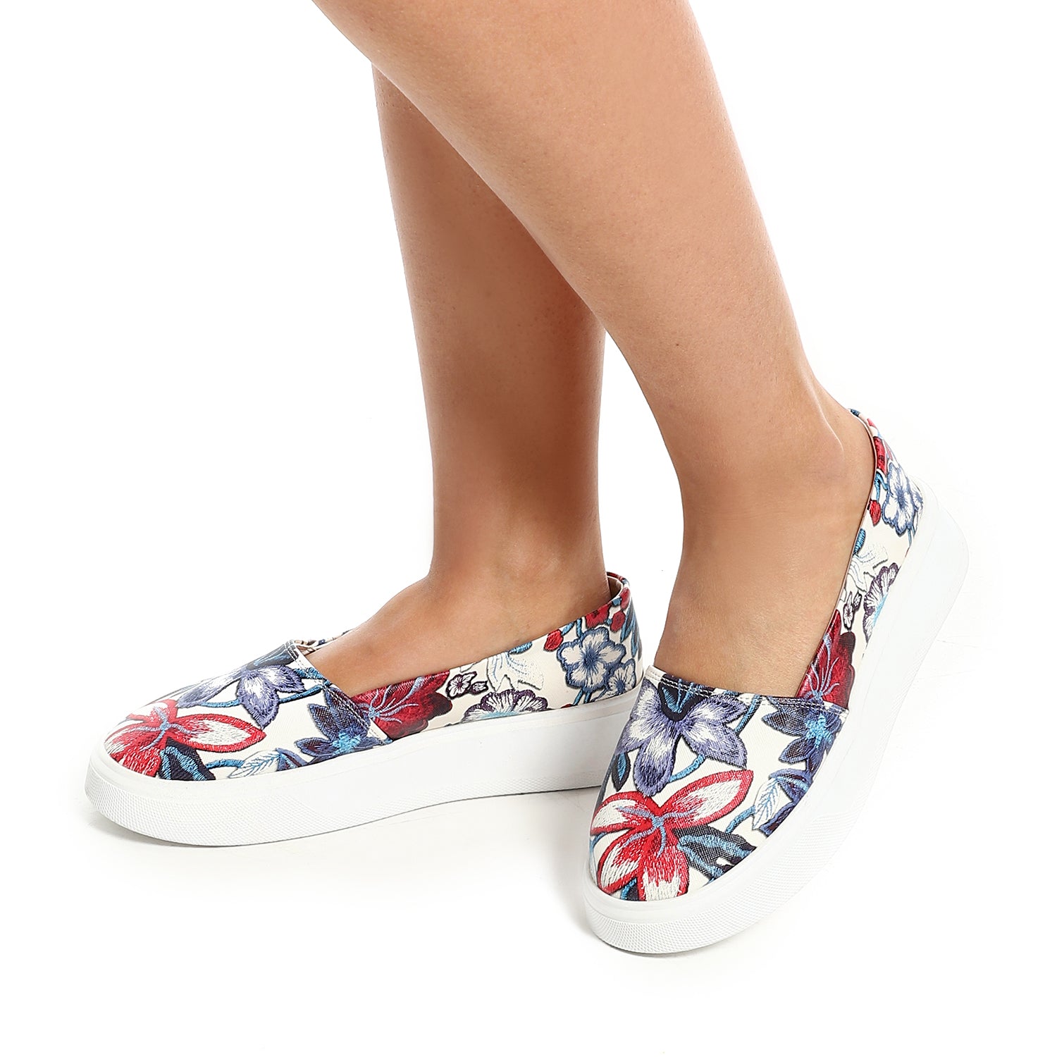 Floral Slip-On Platform Shoes ƒ?? Multicolor