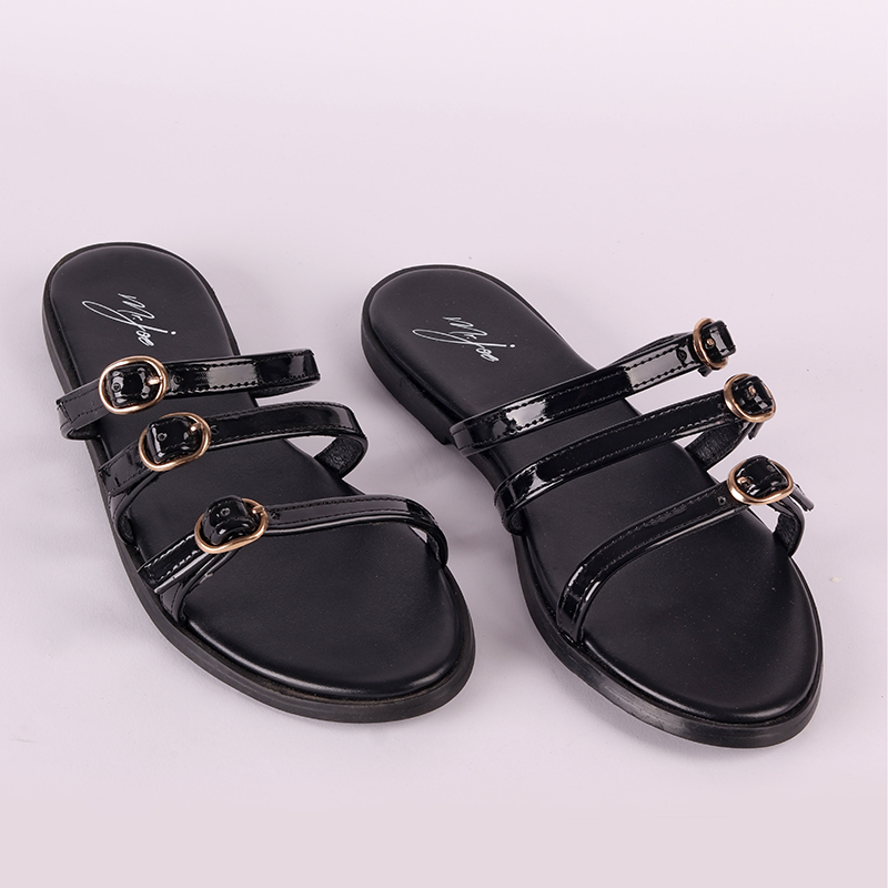 Triple Strap Buckle Sandals ƒ?? Black