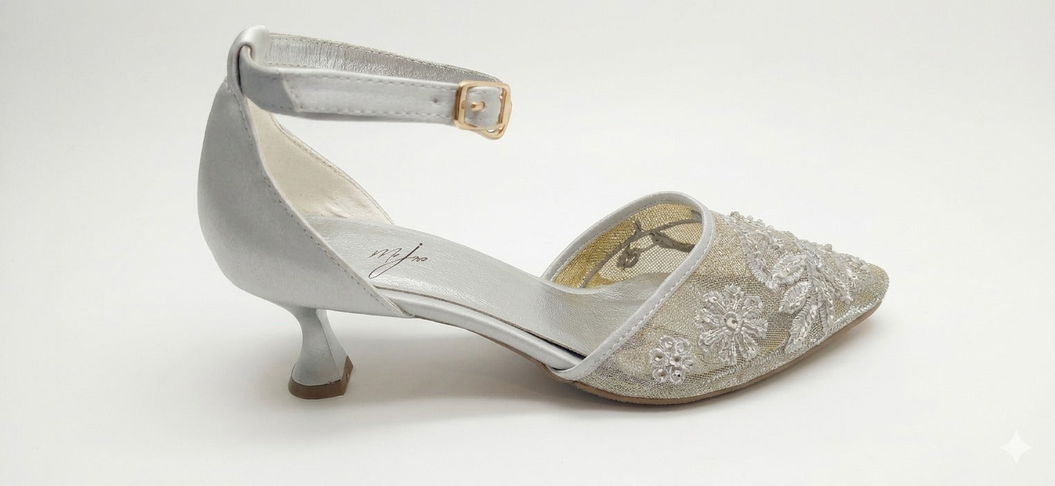 Elegant White Lace Kitten Heels with Floral Pearl Embroidery